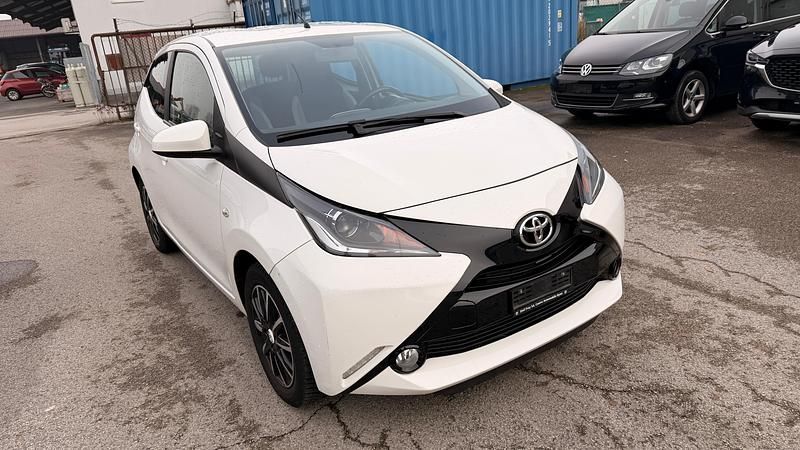 Gebraucht Toyota Aygo Trend 69 PS (50 kW) 2016 Kleinwagen