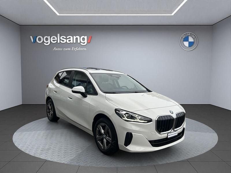 Gebraucht BMW 223 Active Tourer Performance 197 PS (144 kW) 2023 Weiss Van / Kleinbus