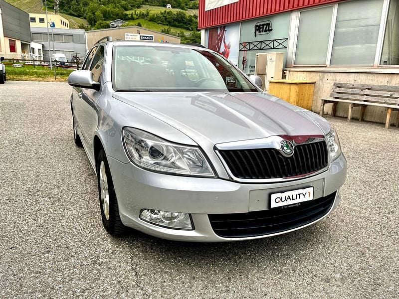 Gebraucht 2010 Skoda Octavia Ambiente Kombi | CHF 4’999 - Bild 1/4