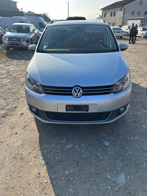 Gebraucht 2010 VW Touran Comfortline Van / Kleinbus | CHF 3’999 (Fairer Preis) - Bild 1/4