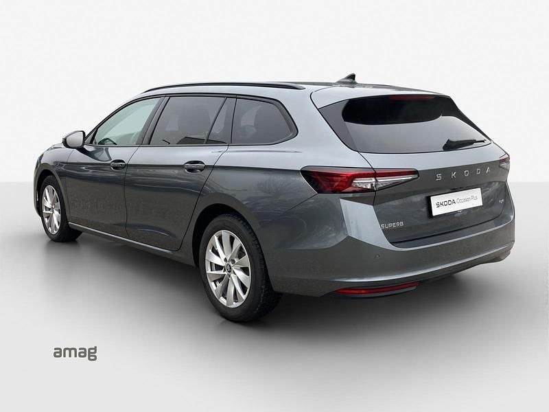 Gebraucht Skoda Superb Selection 193 PS (141 kW) 2025 Graphite grau, metallic Kombi
