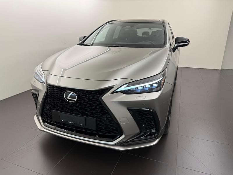 Silber Neu 2026 Lexus NX450h+ Sport Line SUV | CHF 79’999 (Superpreis) - Bild 1/4