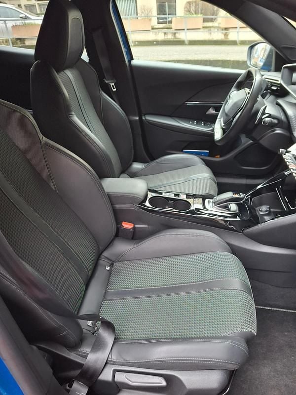 Gebraucht Peugeot 2008 GT-line 130 PS (95 kW) 2021 SUV