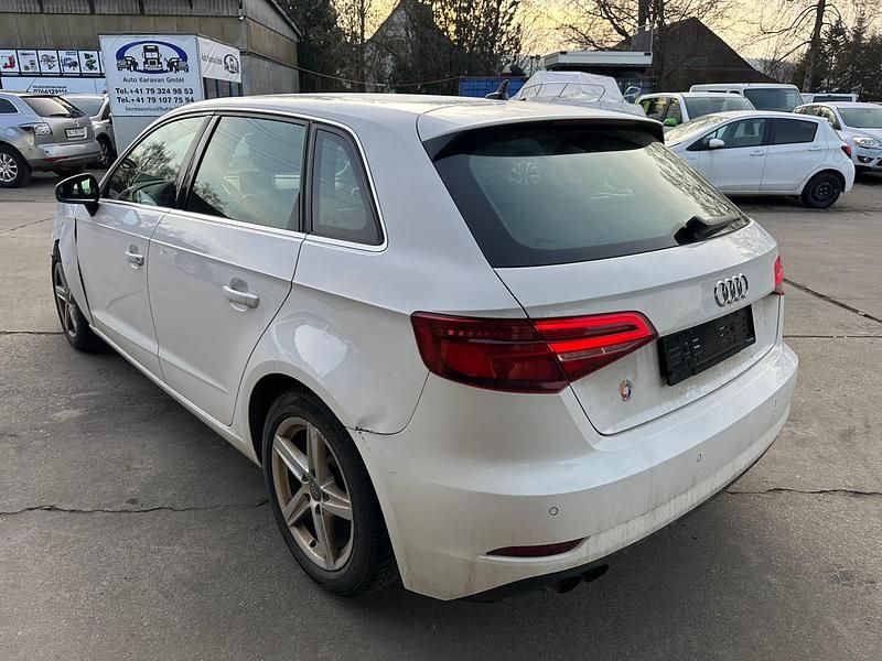 Gebraucht Audi A3 Sport 150 PS (110 kW) 2019 Limousine