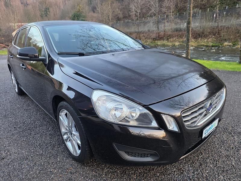 Gebraucht 2011 Volvo V60 Kinetic Kombi | CHF 5’997 - Bild 1/4
