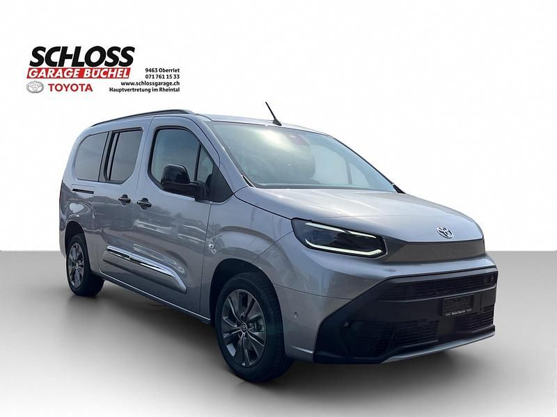 Neu Toyota Proace Verso City 131 PS (96 kW) 2025 Silber Kombi