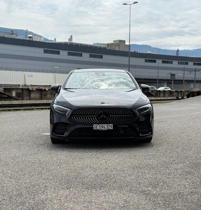 Gebraucht Mercedes A200 AMG line 163 PS (119 kW) 2022