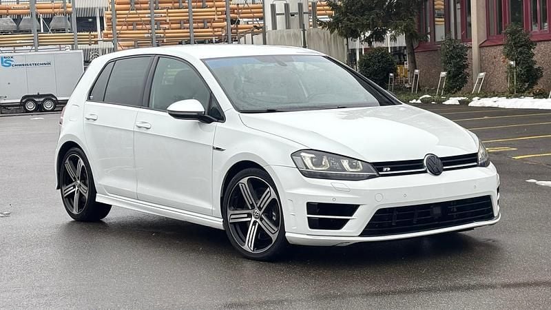Gebraucht VW Golf VII R 301 PS (221 kW) 2015