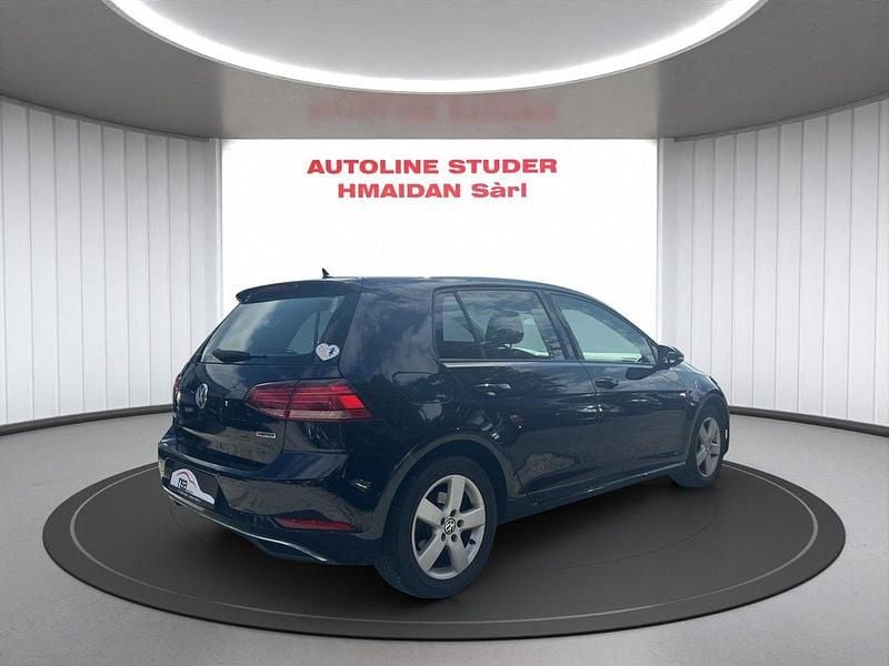 Gebraucht VW Golf Comfortline 150 PS (110 kW) 2019 Limousine