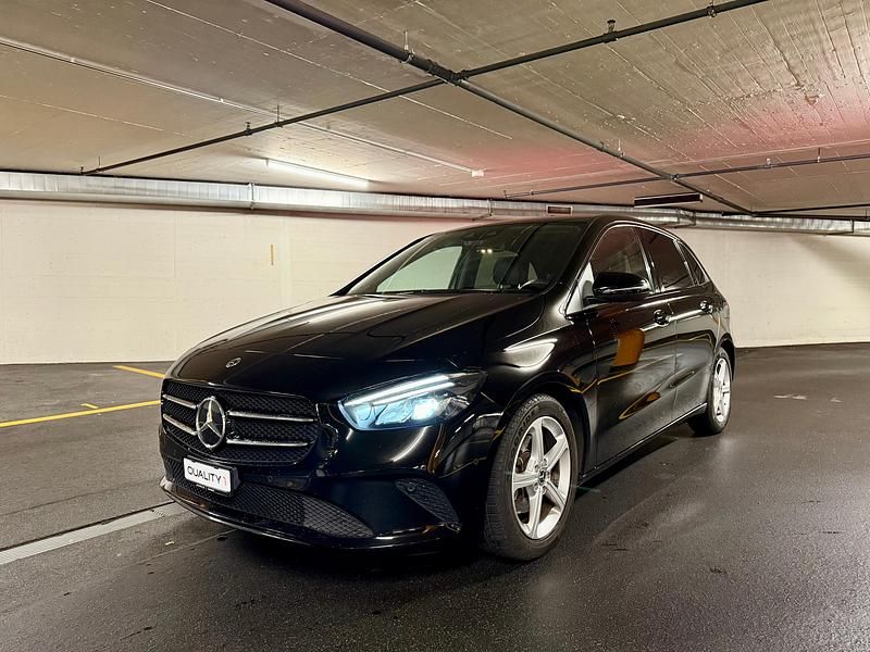 Gebraucht 2020 Mercedes B200 Night Van / Kleinbus | CHF 22’900 - Bild 1/4