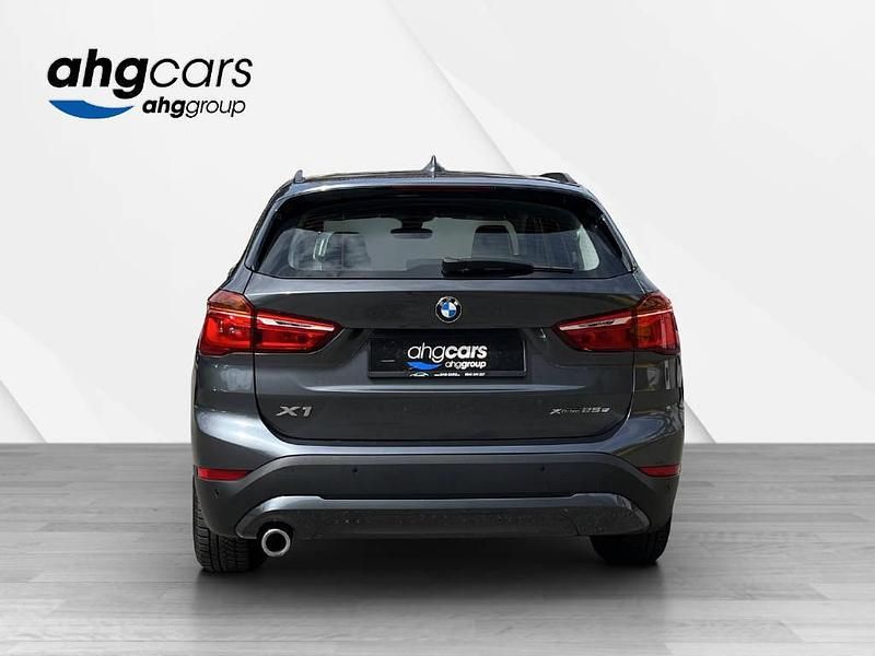 Gebraucht BMW X1 Advantage 220 PS (161 kW) 2020 Grau SUV