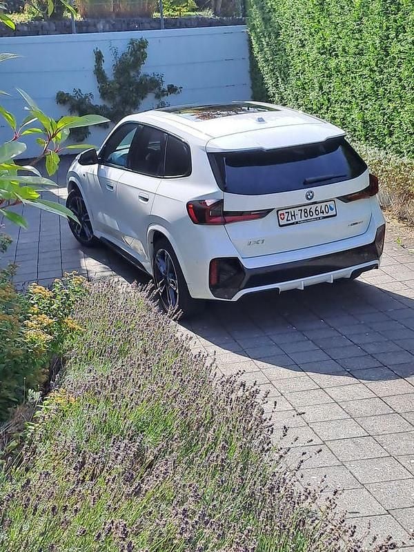 Gebraucht BMW iX1 M Sport 225 kW (306 PS) 2023 SUV