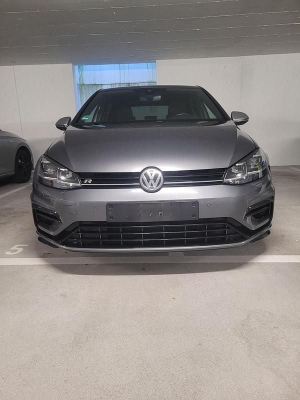 Gebraucht 2019 VW Golf VII R | CHF 22’499 (Superpreis) - Bild 1/4