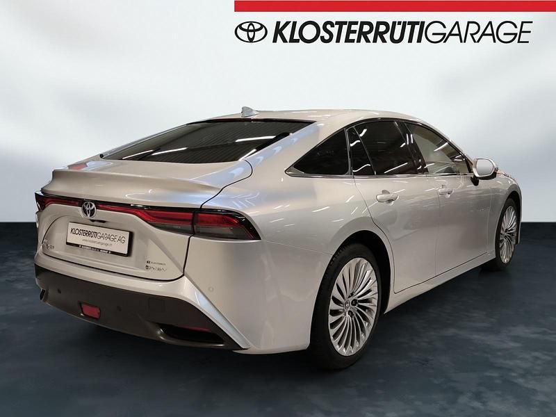Gebraucht Toyota Mirai Platinum 182 PS (133 kW) 2024 Silber Limousine