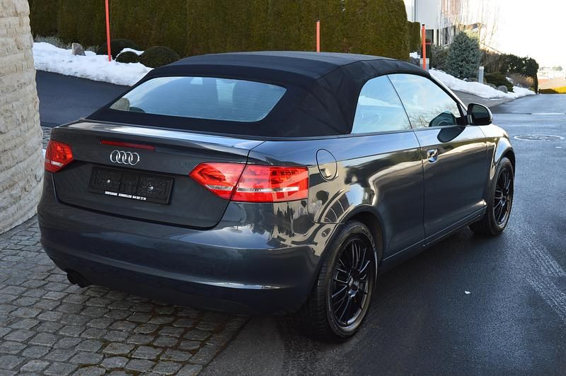 Gebraucht Audi A3 Attraction 160 PS (117 kW) 2010 Cabrio