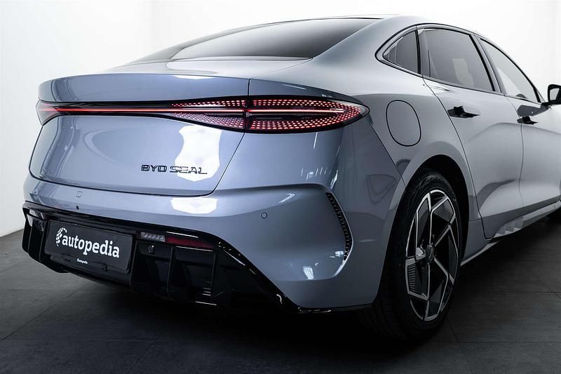 Neu BYD Seal Design 230 kW (313 PS) 2025