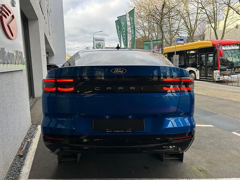 Neu Ford Capri Extended Range 250 kW (340 PS) 2025 Blau SUV