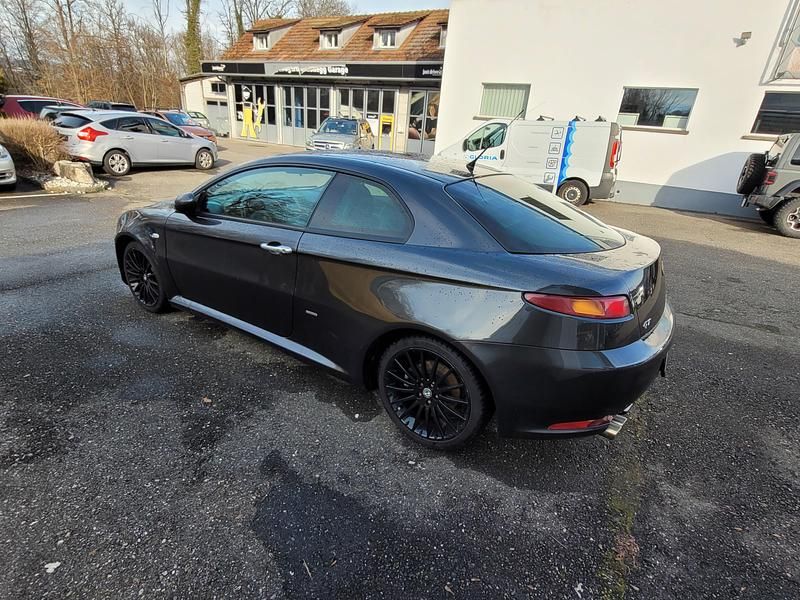 Gebraucht Alfa Romeo GT Distinctive 166 PS (122 kW) 2005 Coupé