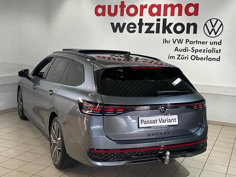 Neu VW Passat R-line 266 PS (195 kW) 2025 Grau Kombi