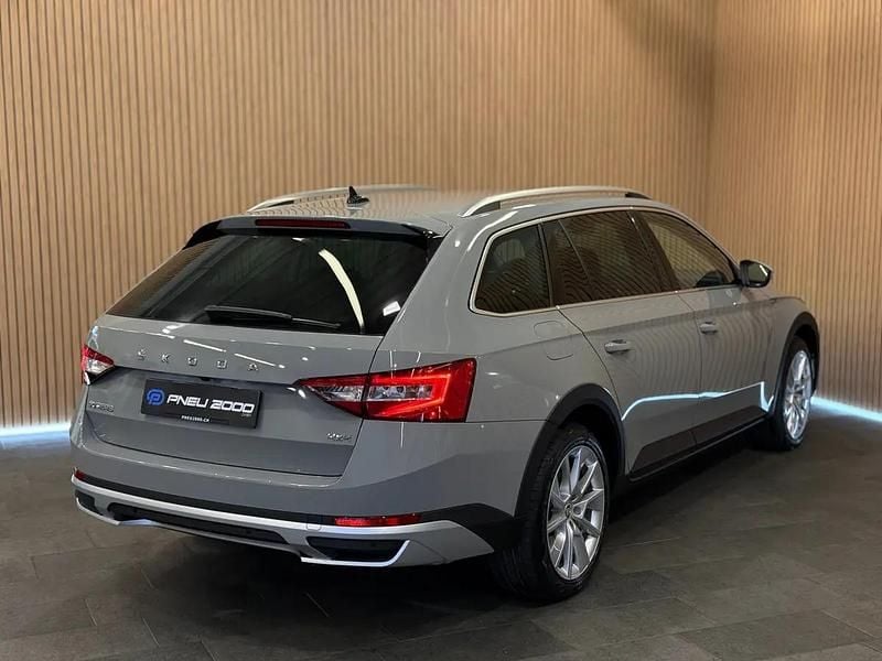 Neu Skoda Superb Scout 4x4 280 PS (205 kW) 2025 Gray