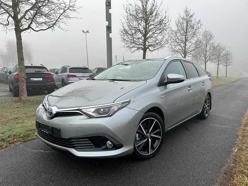 Gebraucht Toyota Auris Touring Sports Premium 136 PS (100 kW) 2016 Kombi