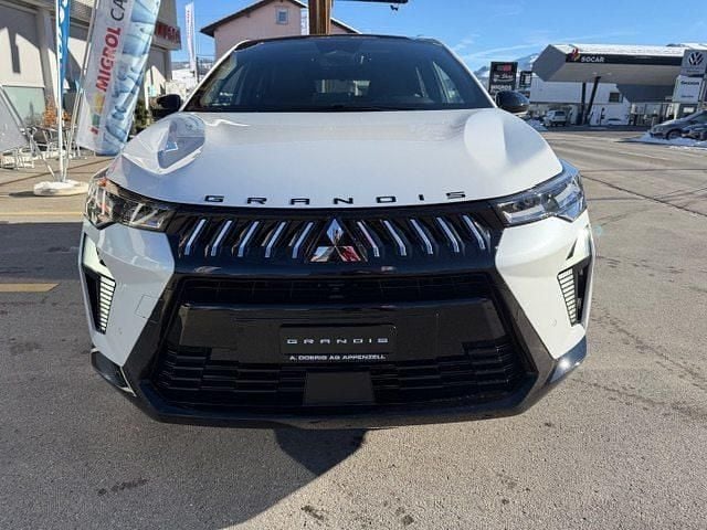 Neu Mitsubishi Grandis Instyle 109 PS (80 kW) 2025 SUV