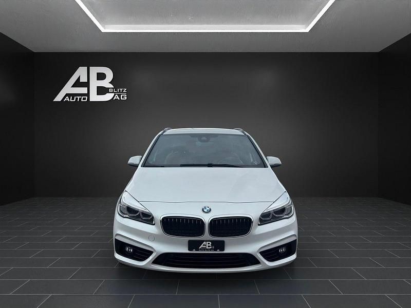 Gebraucht 2016 BMW 225 Active Tourer iPerformance Van / Kleinbus | CHF 14’880 (Fairer Preis) - Bild 1/4