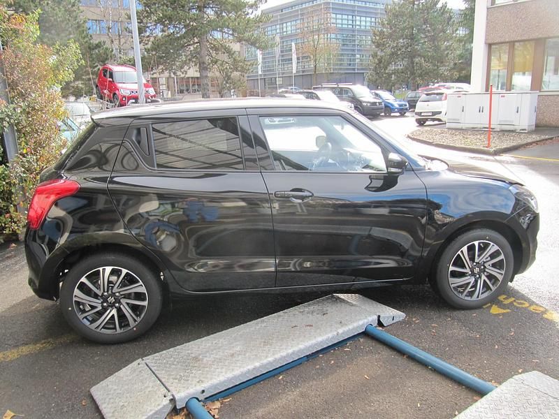 Gebraucht Suzuki Swift 83 PS (61 kW) 2024 Kleinwagen