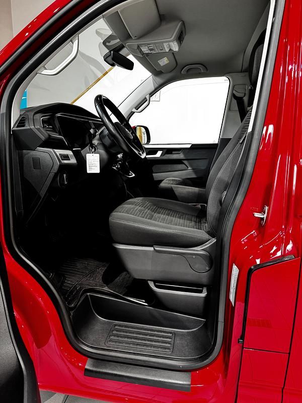 Gebraucht VW Multivan Family 204 PS (150 kW) 2022 Van