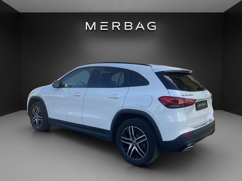 Gebraucht Mercedes GLA250 Progressive 160 PS (117 kW) 2021 Weiss SUV