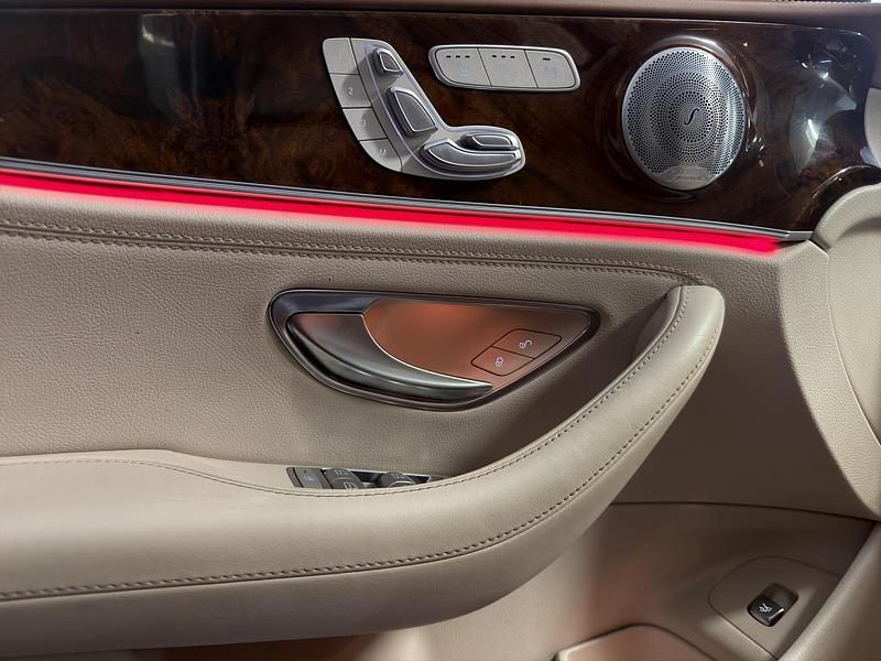 Gebraucht Mercedes E400 AMG line 333 PS (244 kW) 2017 Grau Limousine