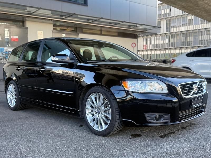 Gebraucht 2008 Volvo V50 Kinetic Kombi | CHF 7’900 - Bild 1/4