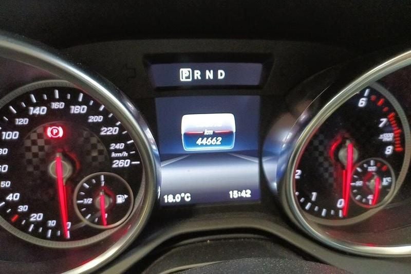 Gebraucht Mercedes SLC200 AMG line 184 PS (135 kW) 2017 Cabrio