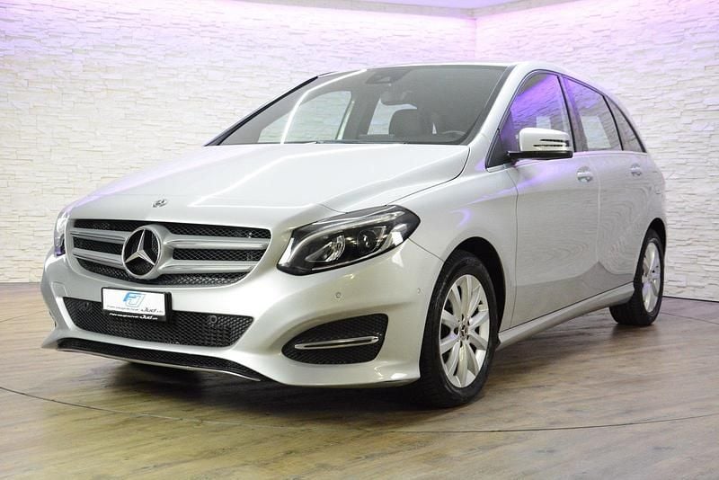 Gebraucht Mercedes B220 Urban 177 PS (130 kW) 2018 Van / Kleinbus