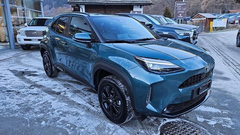 Gebraucht Toyota Yaris Cross Trend 131 PS (96 kW) 2025 Grün SUV