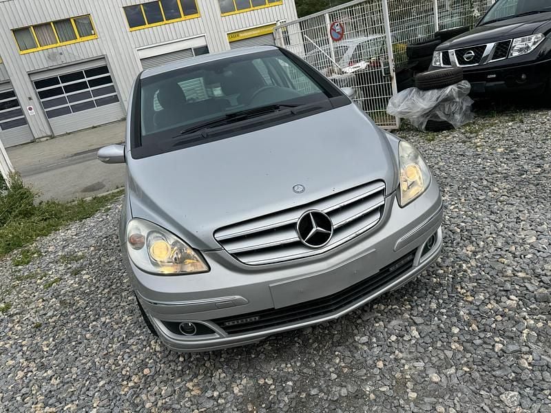 Gebraucht 2007 Mercedes B200 Van / Kleinbus | CHF 2’800 - Bild 1/4