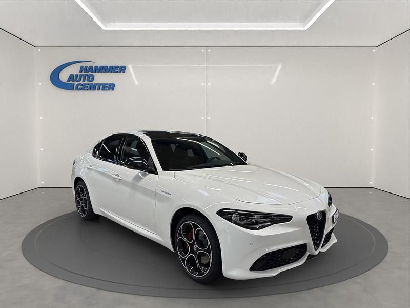 Neu Alfa Romeo Giulia Veloce 2025 Weiss Limousine