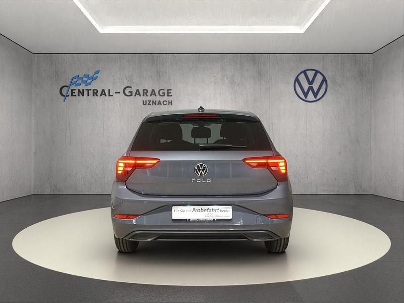Neu VW Polo Life 95 PS (69 kW) 2025 Grau Limousine