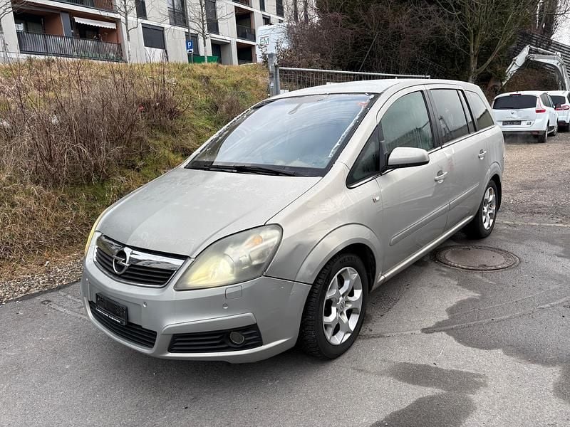 Gebraucht Opel Zafira Essentia 150 PS (110 kW) 2006 Van / Kleinbus