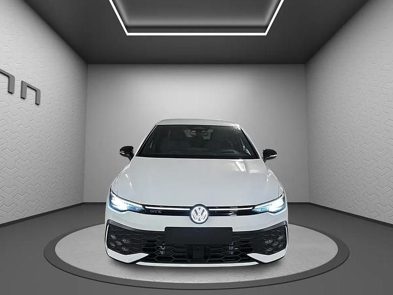 Neu VW Golf VIII GTE 272 PS (200 kW) 2025 Weiss