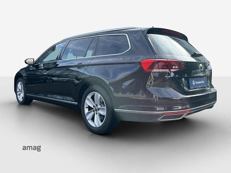 Gebraucht VW Passat Elegance 200 PS (147 kW) 2023 Deepblack perleffekt Kombi