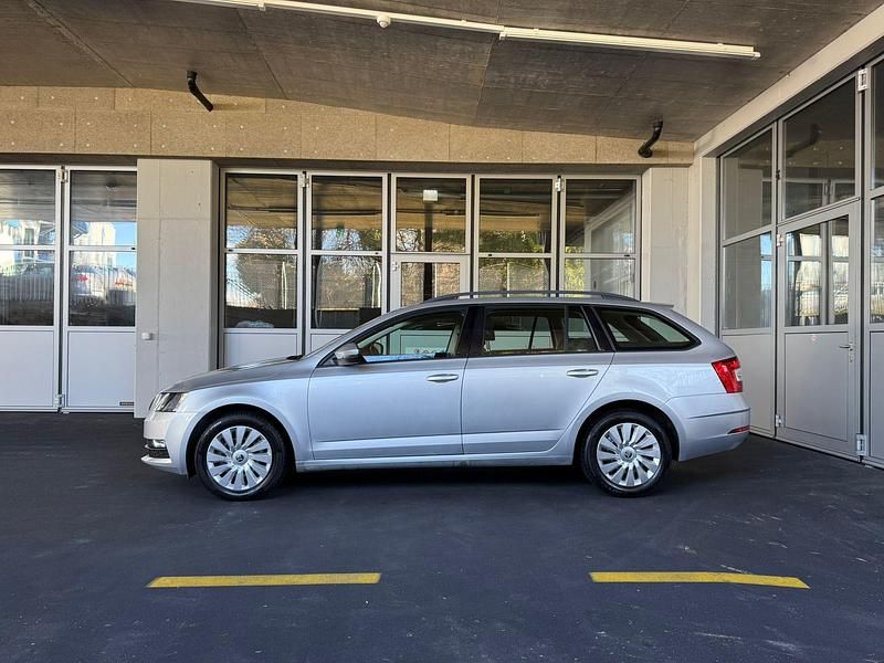 Gebraucht Skoda Octavia Ambition 115 PS (84 kW) 2017 Kombi