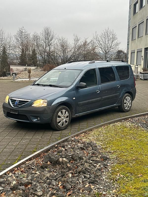 Gebraucht 2008 Dacia Logan Lauréate | CHF 1’390 (Etwas zu teuer) - Bild 1/4