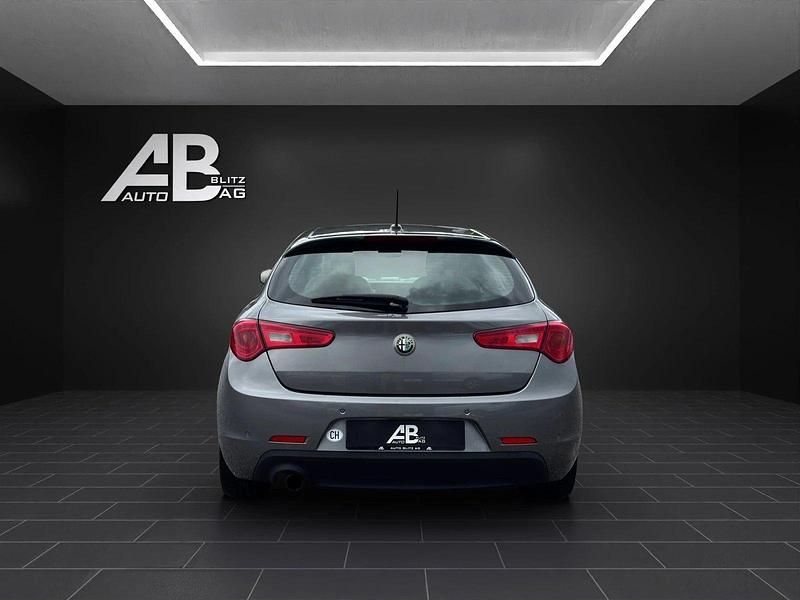 Gebraucht Alfa Romeo Giulietta Distinctive 170 PS (125 kW) 2012 Limousine