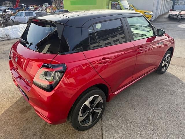 Neu Suzuki Swift 82 PS (60 kW) 2026 Bordeaux Kleinwagen