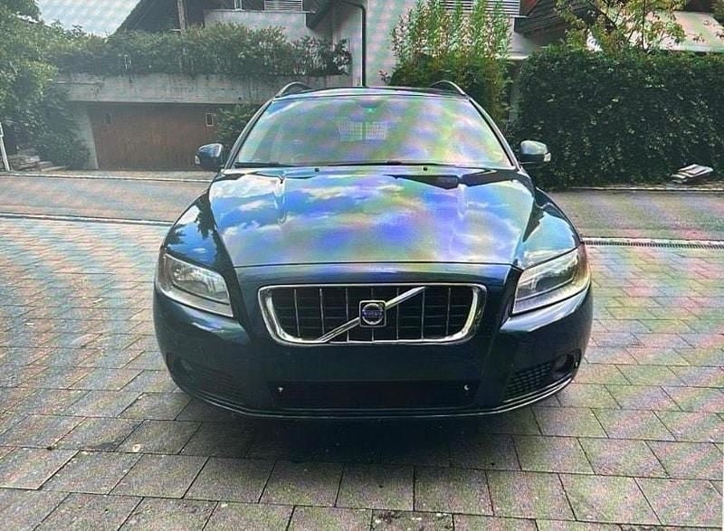 Gebraucht 2008 Volvo V70 Kinetic Kombi | CHF 2’999 (Superpreis) - Bild 1/4