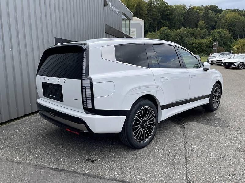 Neu Hyundai Ioniq 9 308 kW (420 PS) 2026 Weiss SUV