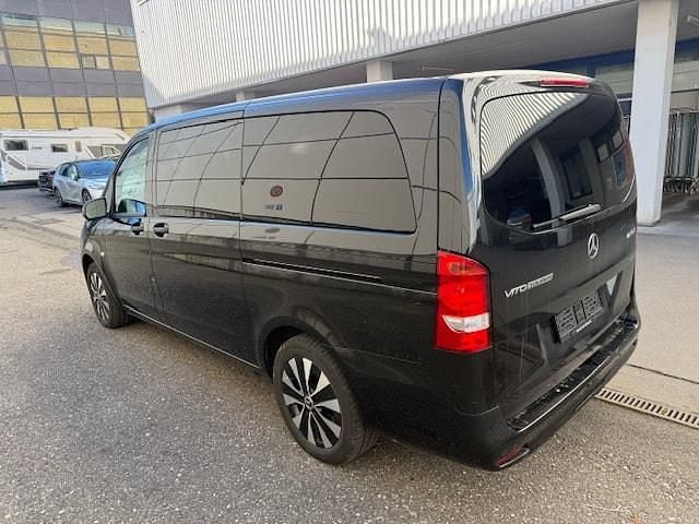 Gebraucht Mercedes Vito 163 PS (119 kW) 2024 Van