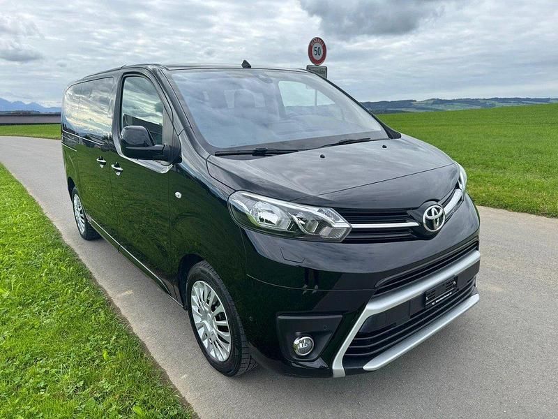 Gebraucht Toyota Proace Verso 177 PS (130 kW) 2022 Kombi