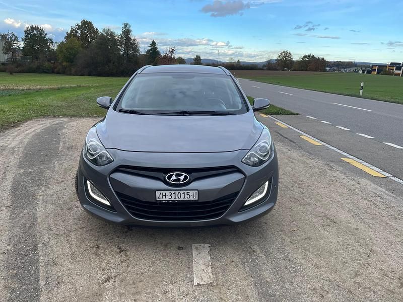 Gebraucht Hyundai i30 Style 135 PS (99 kW) 2013 Kombi